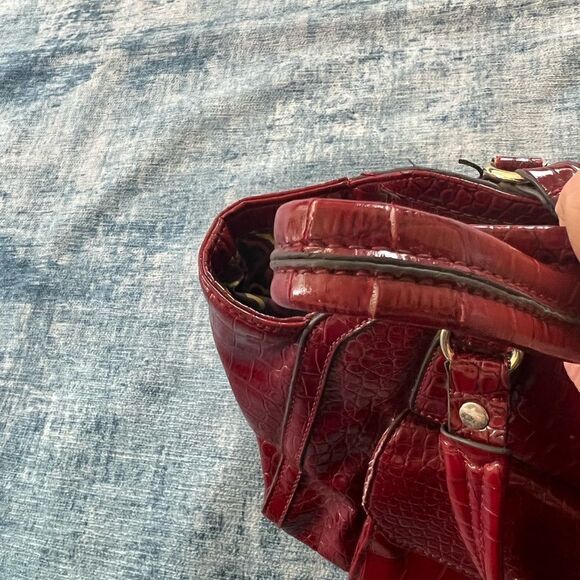 Anne Klein Dark Red Faux Patent Croc Leather Handbag w Gold Colored Accents - Picture 11 of 11